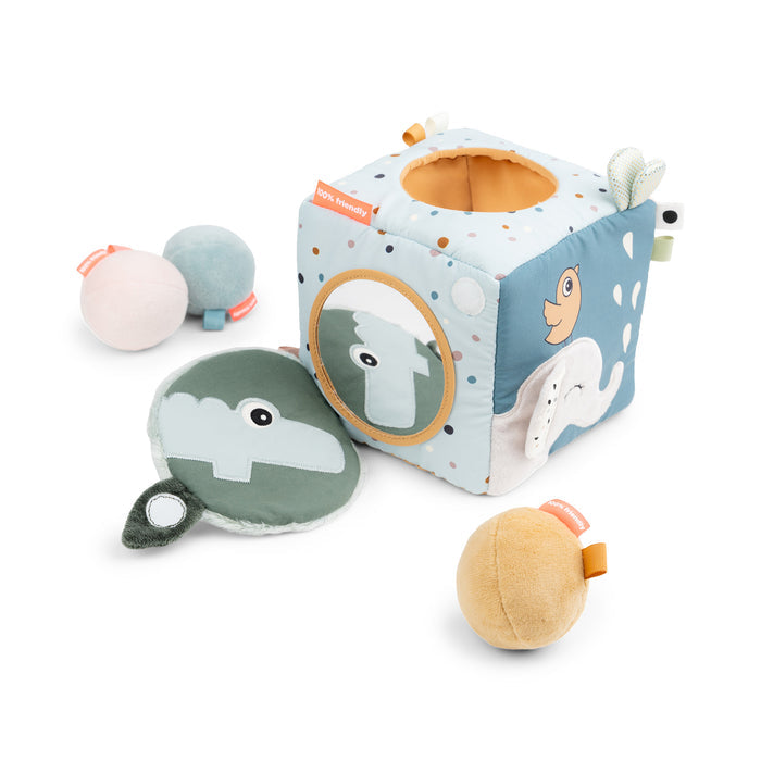 Done by Deer Cubo de Actividades con múltiples texturas y colores para la estimulación sensorial de bebés.