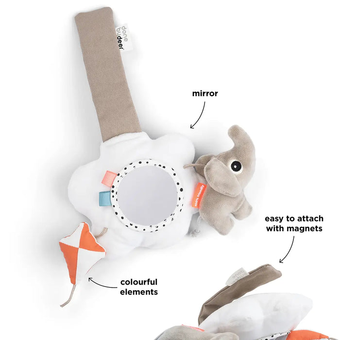 Done by Deer Espejo Colgantes de actividades - playground