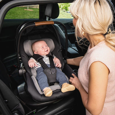 Nuna Silla de Auto Nido ARRA™ NEXT - Caviar