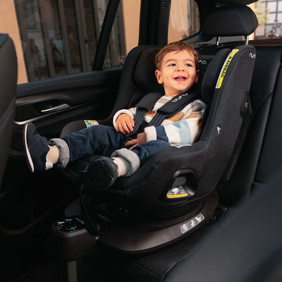 Nuna Silla de Auto Convertible PRUU™ - Caviar