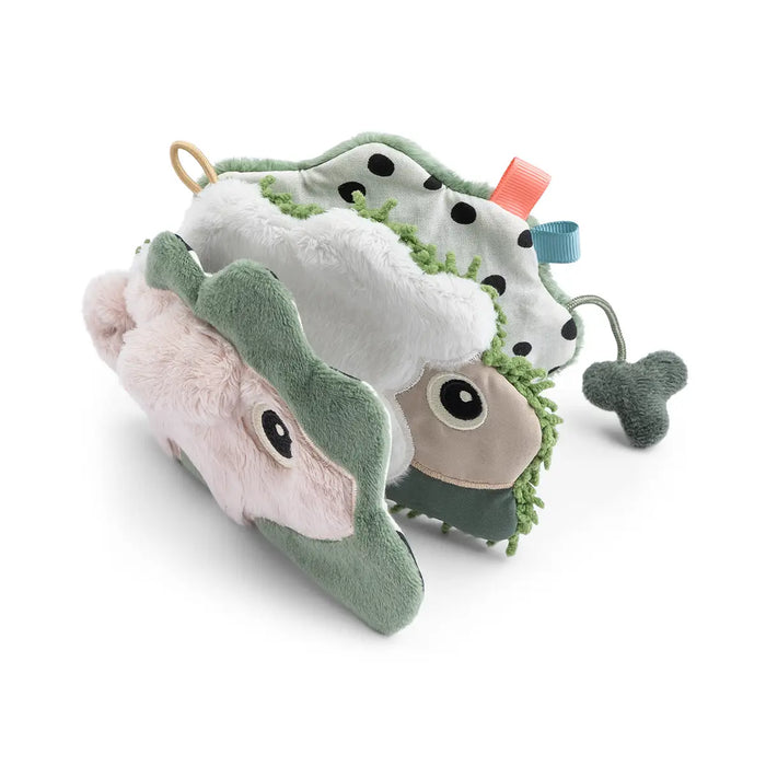 Done by Deer Libro actividad - tiny farm - mezcla color