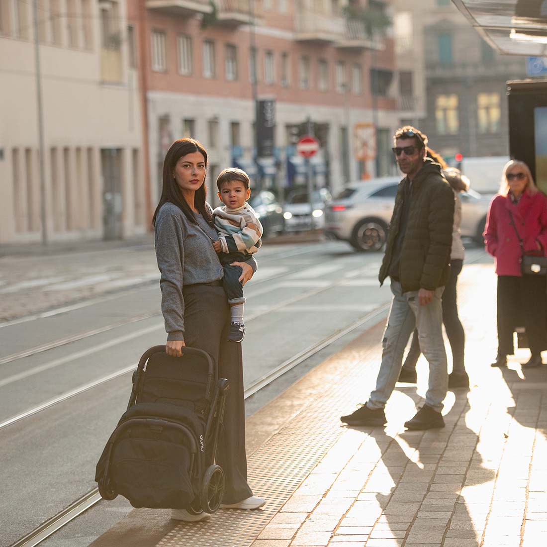 Coche Compacto Nuna TRVL™ LX - Caviar