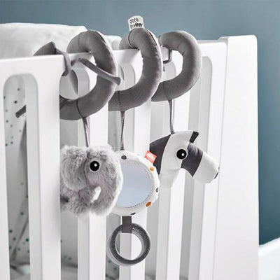 Done by Deer Espiral Actividades - Gris destacando sus características interactivas y educativas.