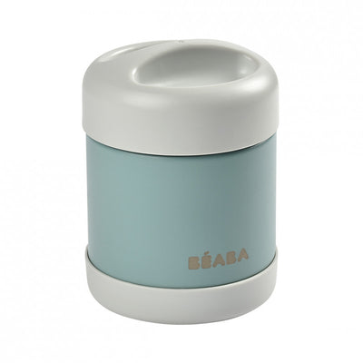El termo de acero inoxidable Beaba de 300 ml en color celeste es ideal para mantener las bebidas frías o calientes durante horas.