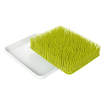 Boon Lawn Secador de Mamaderas Verde, un accesorio funcional y elegante para la cocina.