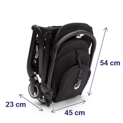 Coche Bugaboo Butterfly plegado. Medidas. Apoto para cabina. Coche ultra compacto.